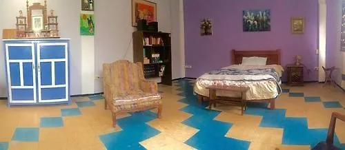 بيت ضيافة فندق Casa Ceasars Historic كويتو
